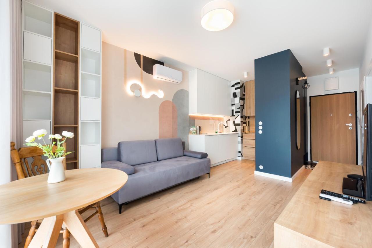 Postepu Comfort Apartment Варшава Екстериор снимка