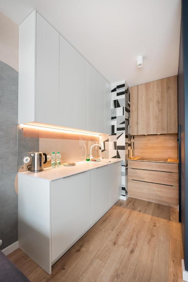 Postepu Comfort Apartment Варшава Екстериор снимка